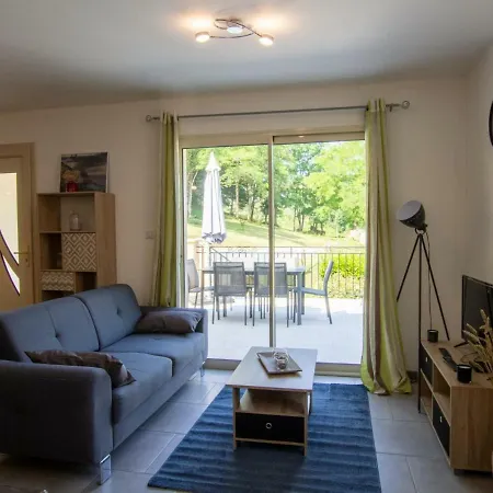 **gite Cosy Avec Terrasses Et Jardin A 7 Km De Montignac, Equipe, Ideal Pour Explorer La Dordogne** - Fr-1-616-202