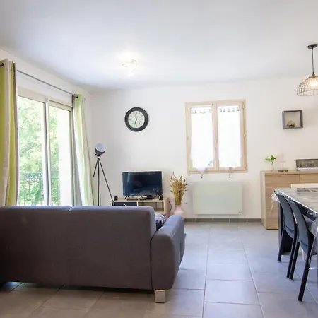 **gite Cosy Avec Terrasses Et Jardin A 7 Km De Montignac, Equipe, Ideal Pour Explorer La Dordogne** - Fr-1-616-202 Auriac-du-Perigord